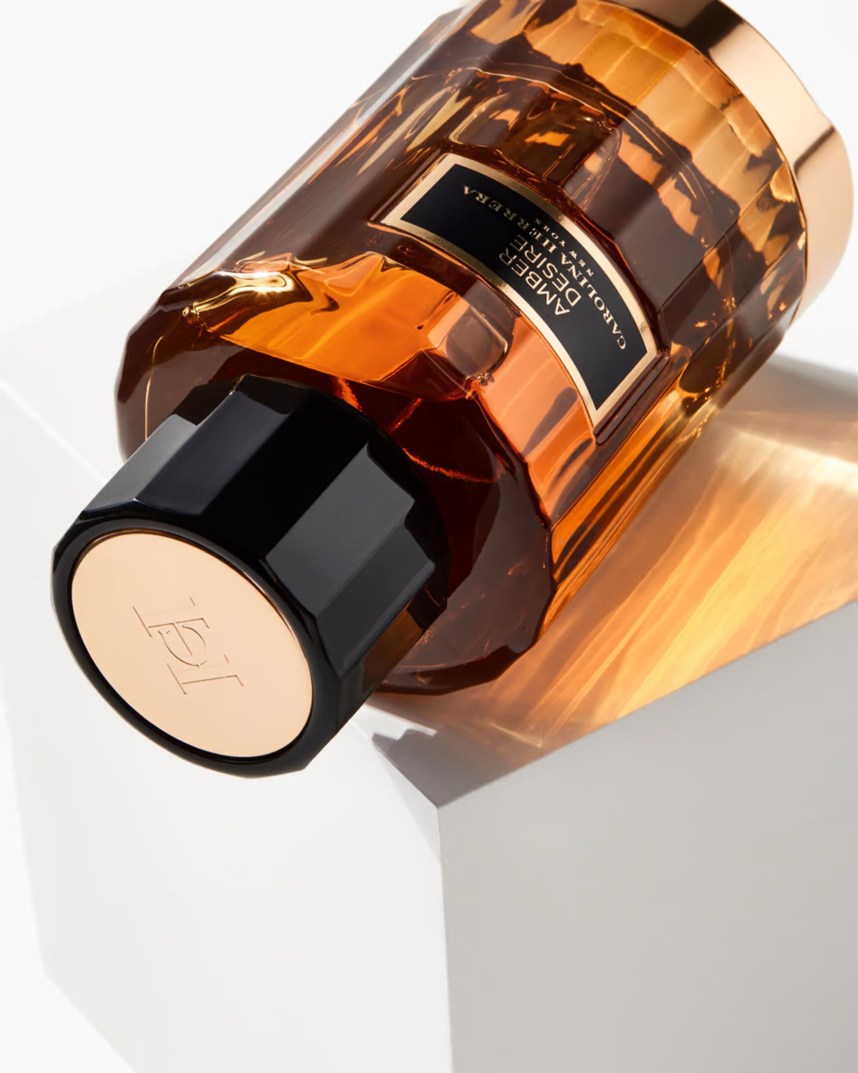 AMBER DESIRE – CAROLINA HERRERA Eau De Parfum Unisex