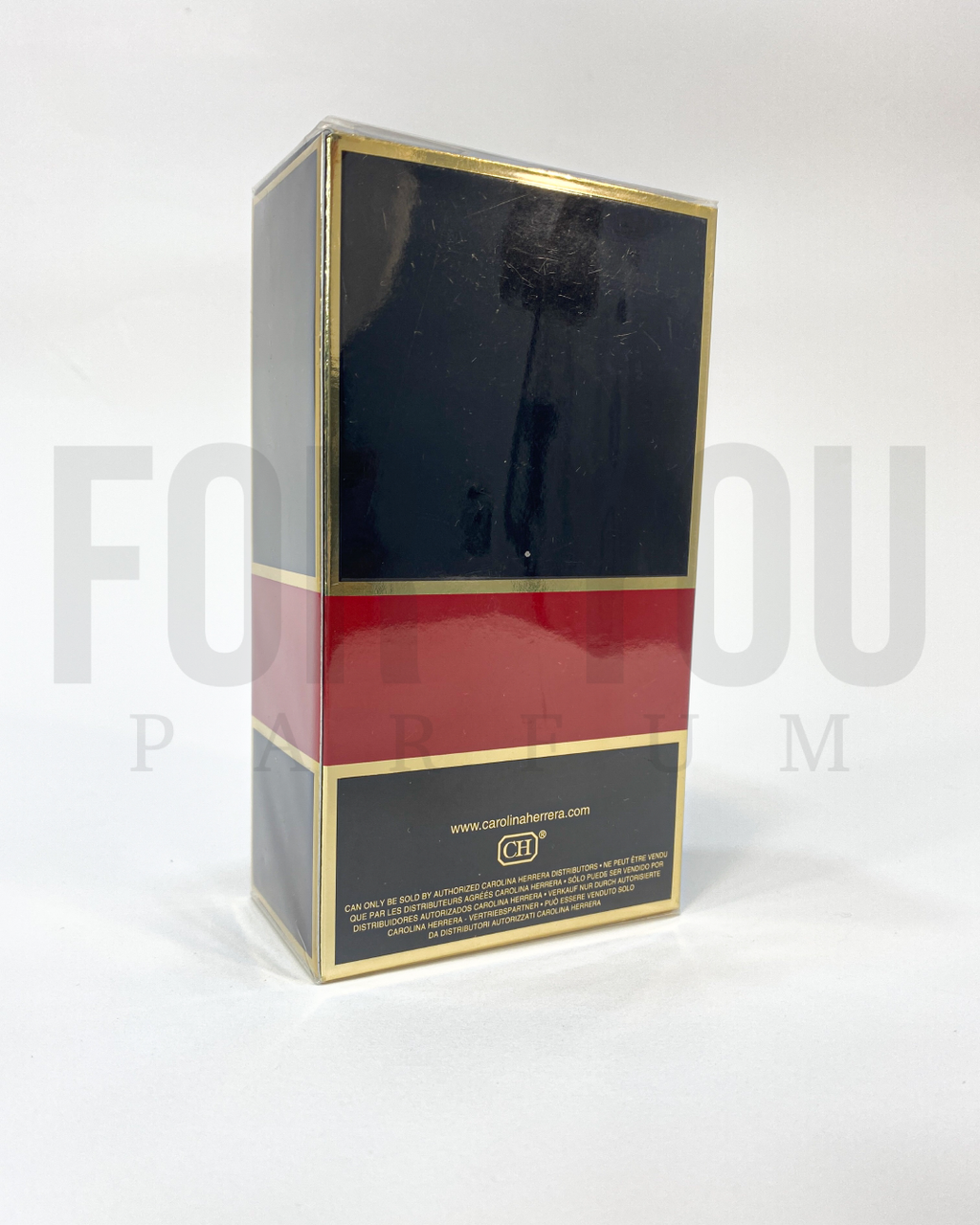 VERY GOOD GIRL – Carolina Herrera